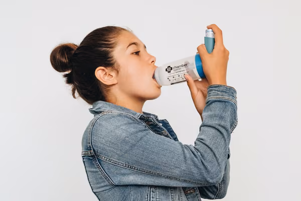 Charleigh using inhaler - Apex Medical Bronze FOF